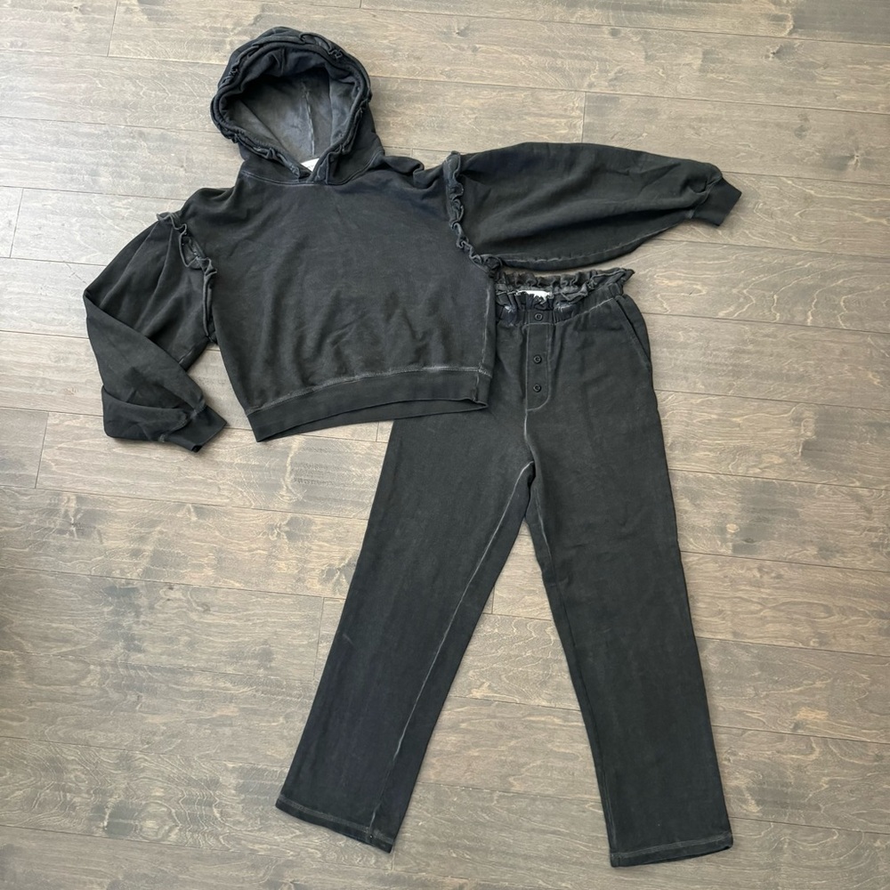 Something Navy Taylor Charcoal Ruffled Hoodie & Paperbag Sweatpants